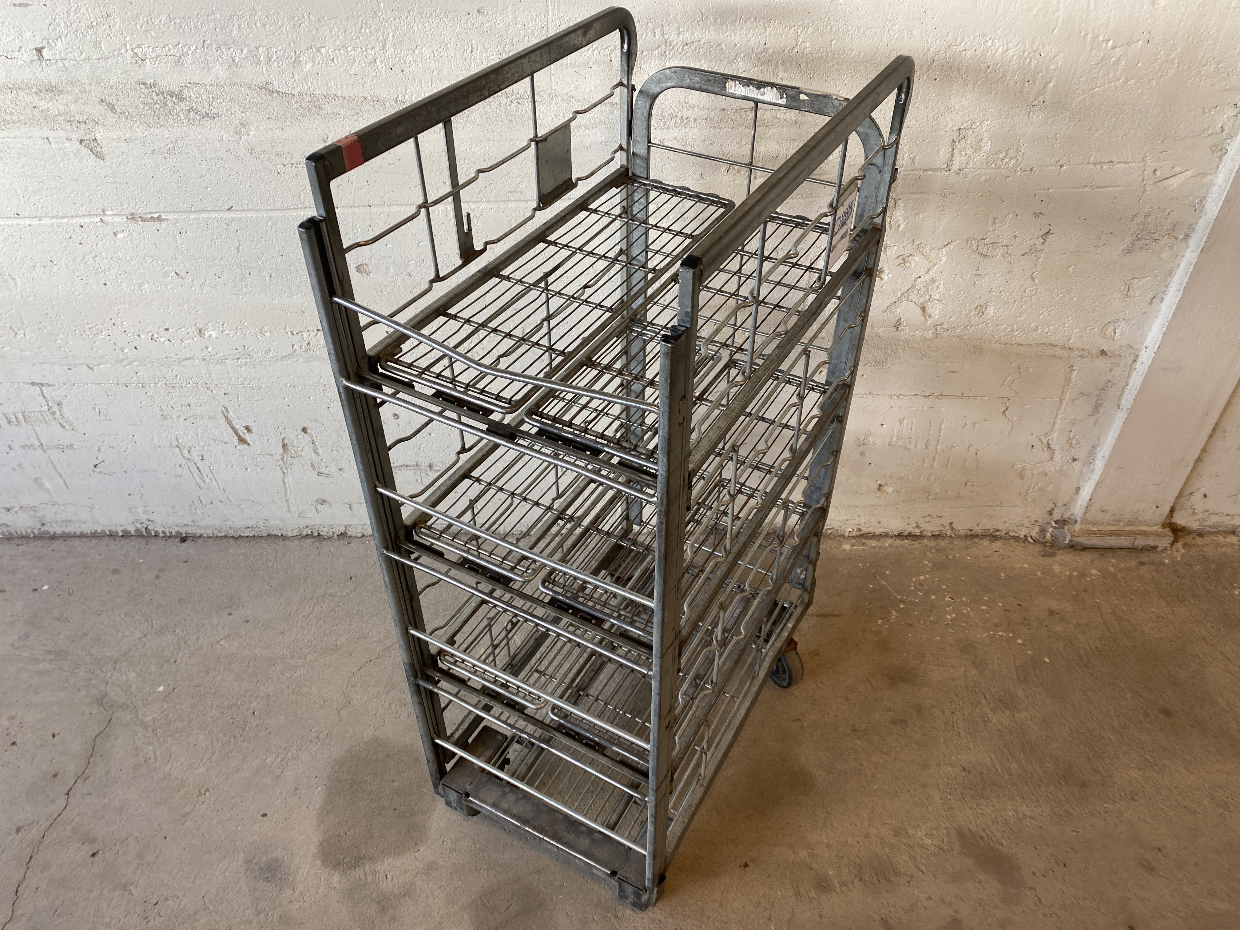 Begagnad Vagn 70x44cm