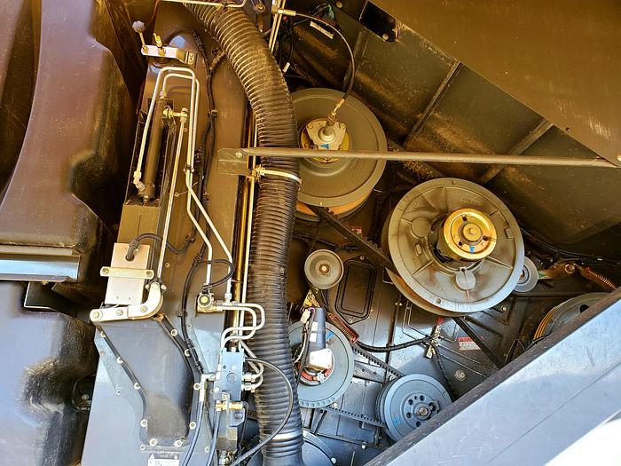 Used 2013 Claas Lexion 740TT Combine w/ 1500 Sep Hrs