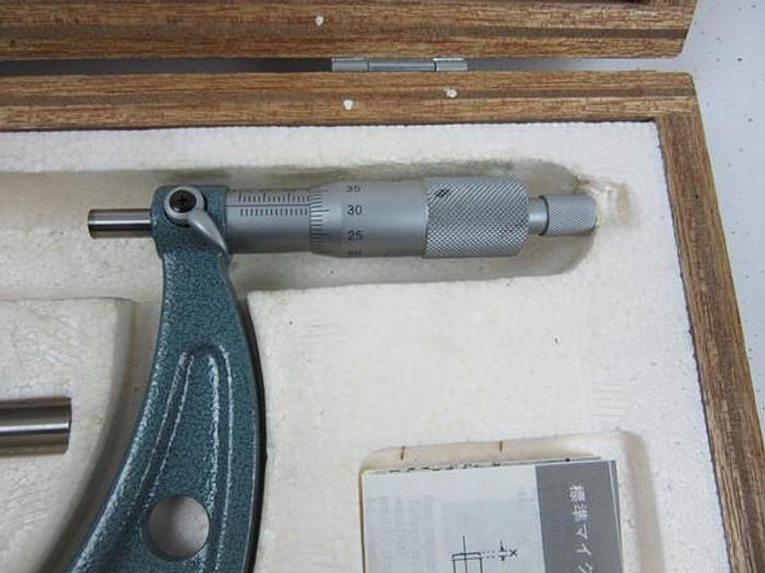 Used MITUTOYO 175mm - 200mm, 0.01 mm MICROMETER NO. 103-144