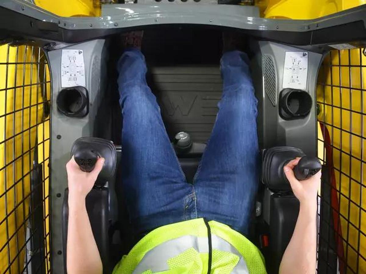 2025 Wacker Neuson ST31 Compact Track Loader