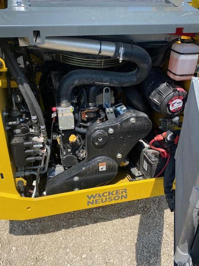 2025 Wacker Neuson ST27 Compact Track Loader