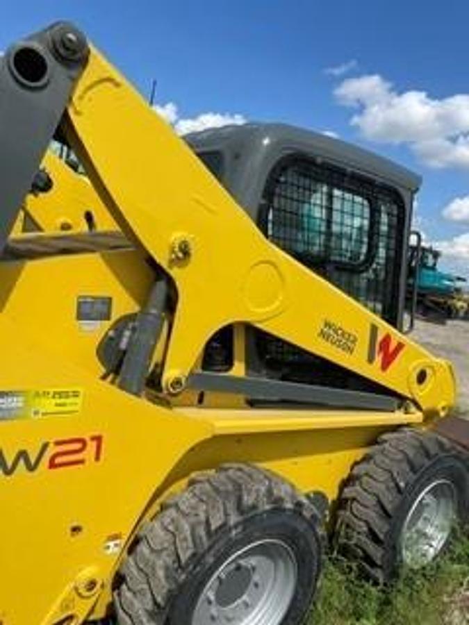 Used 2024 Wacker Neuson SW21 Skid Steer Loader