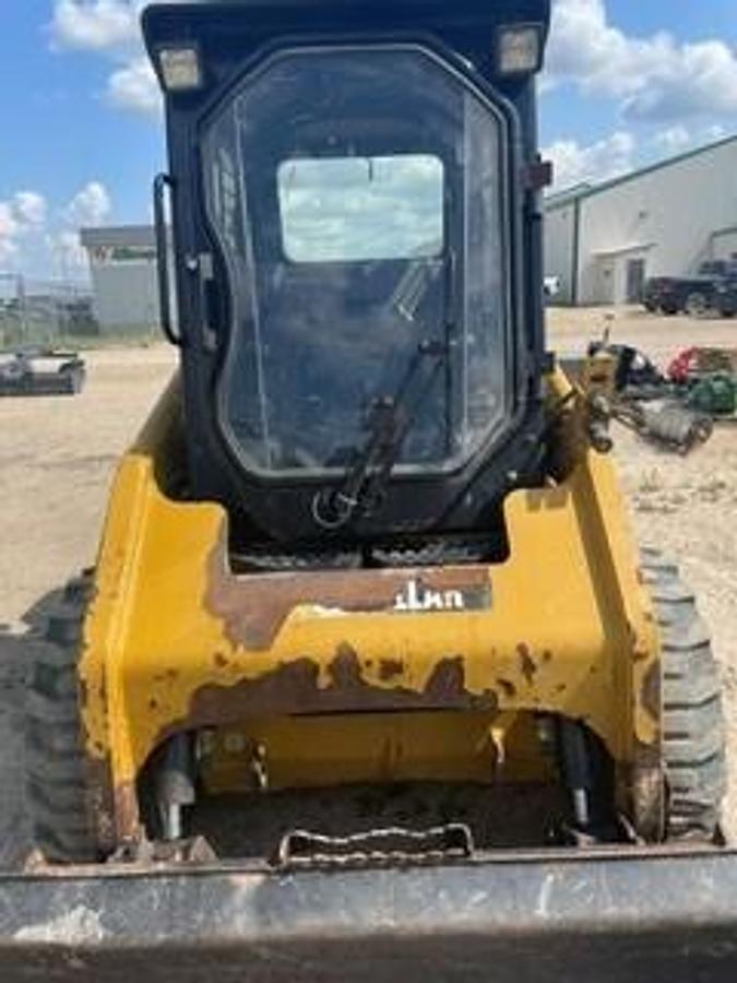 Used 2015 Caterpillar 226-B3 Skid Steer Loader