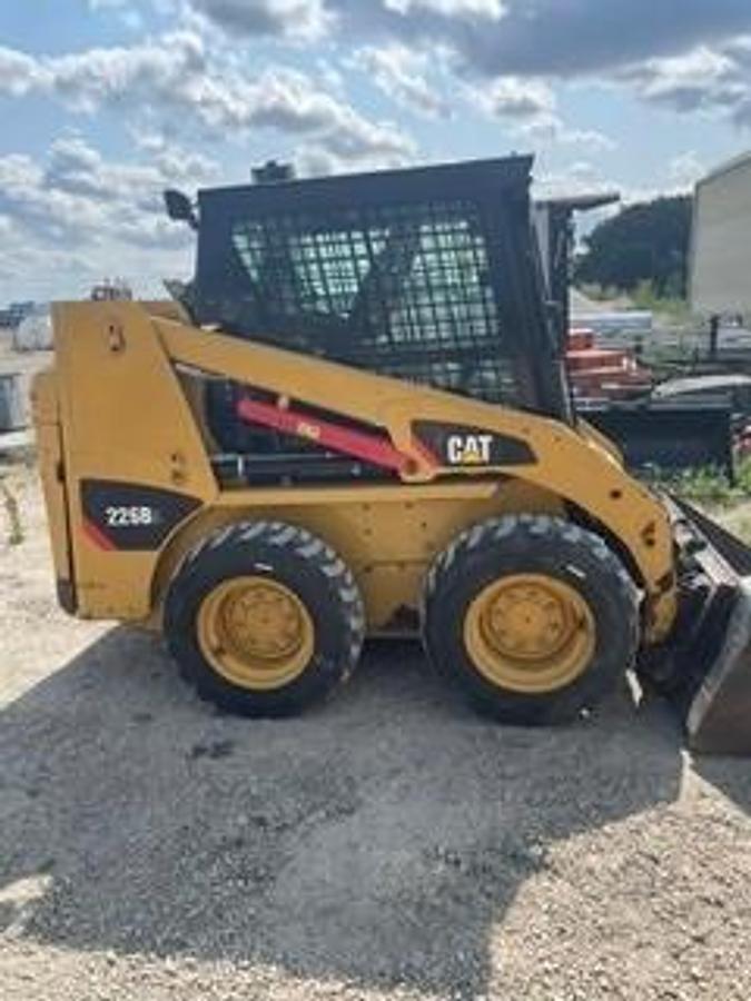 Used 2015 Caterpillar 226-B3 Skid Steer Loader