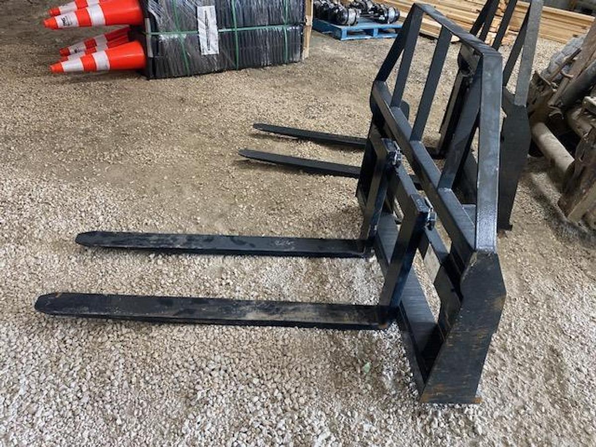 Standard Duty Pallet Forks, 48"