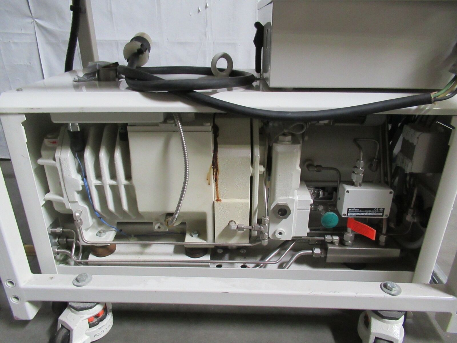 Used Busch Cobra DS 80 Dry Vacuum Pump w/ WZ 1000 A Booster Pump