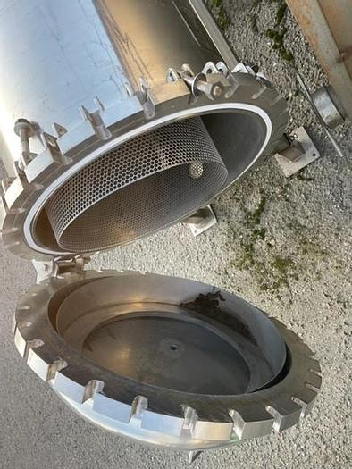 Used Brighton Corp. 110 Gallon Filter Tank