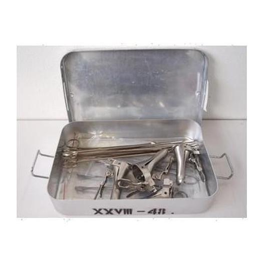 Used BOITE DE GYNECOLOGIE NEUVE