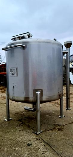 Used Nierdzewny zbiornik wody 1.500 l