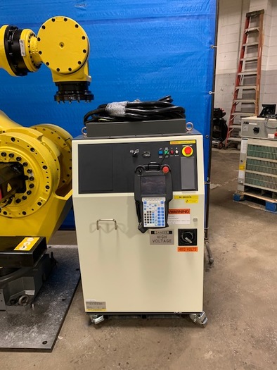Used 2011 FANUC M900iA/350