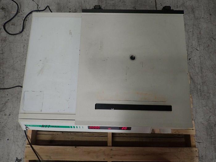 Used Sorvall Model RT-7 Plus Refrigerated Centrifuge with Rotor & Buckets