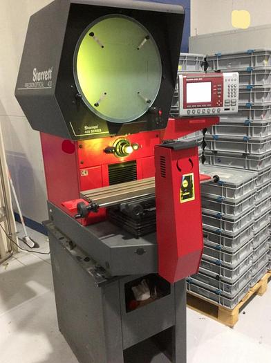 Starrett Precision Optical HB 400 Profile Projector