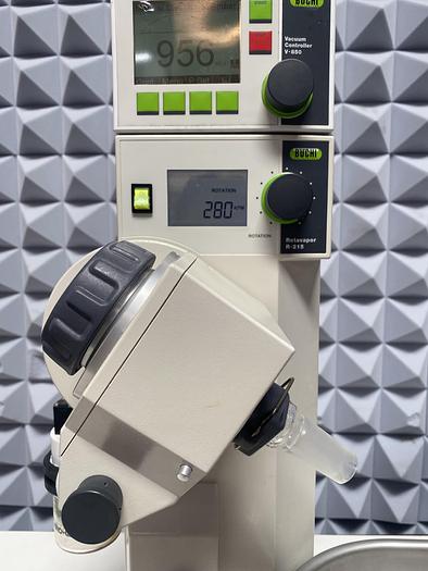 Used Buchi R-215 Rotavapor System w/ V-850 Vacuum Controller & B-491 Heating Bath