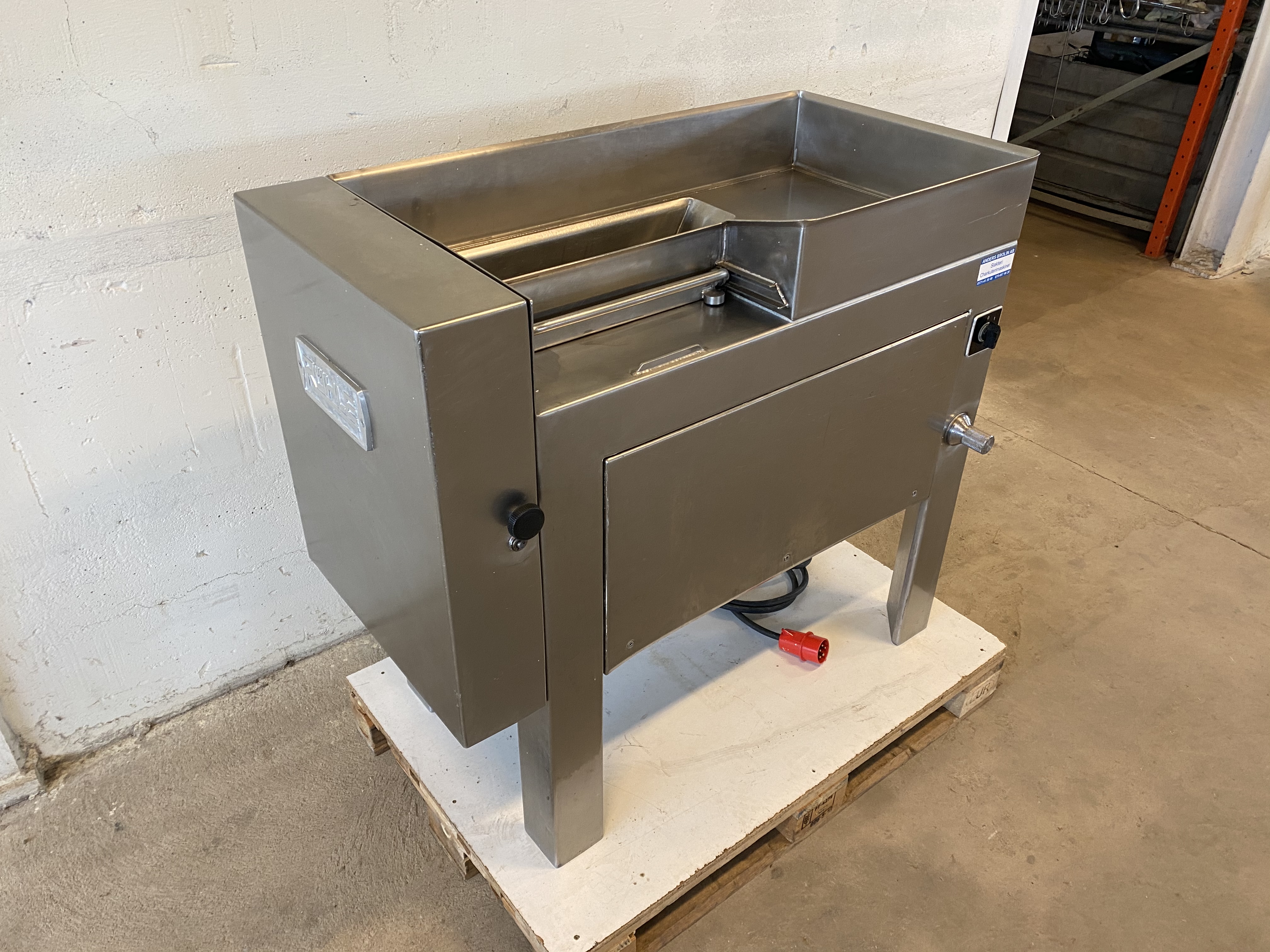 Begagnad #1465 Tärningsmaskin Ruhle 7x7mm