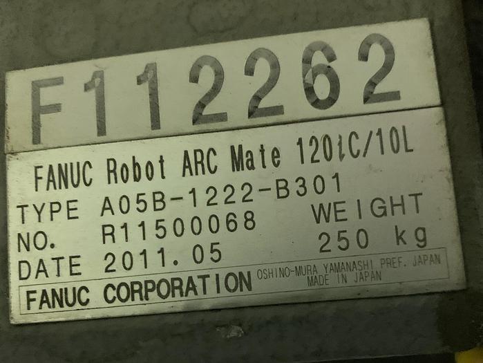 Used FANUC ARCMATE 120iC/10L 6 AXIS CNC MIG WELDING ROBOT WITH R30iA CONTROLLER