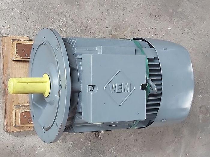 Elektromotor mit Flansch, IE2-WE1R 132SX2 TPM HW, 7,5 KW, 2925 rpm, VEM, neu -65%
