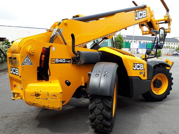 Used JCB 540-140 – 14m reach