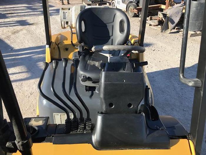 Used 2004 Cat P6000 Forklift