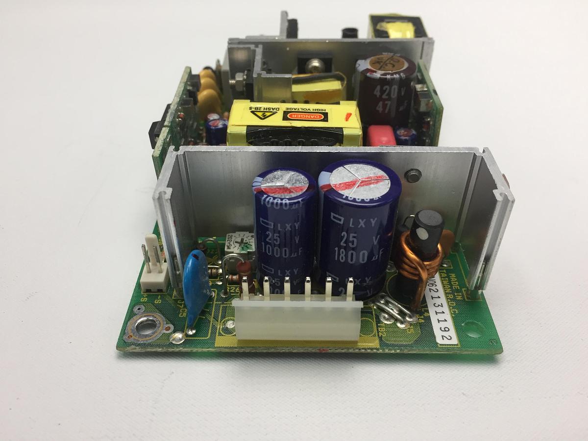 Medtronic Newport e360 AC/DC Power Supply SPPWR2100P