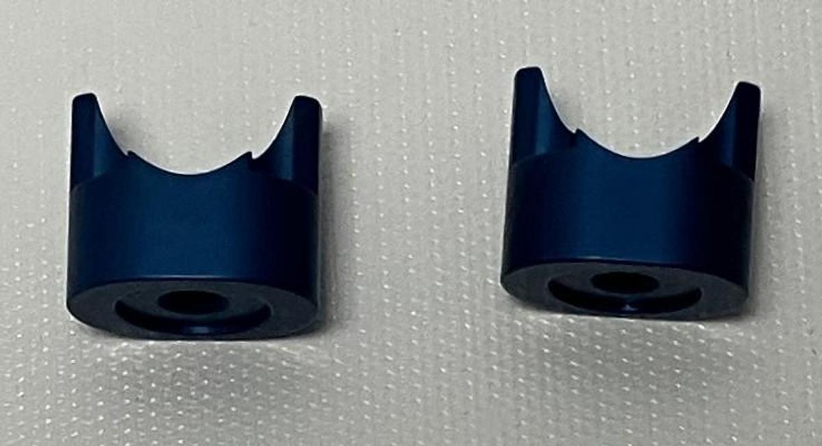 LivaNova S5 variolock tubing clamp blue 10-61-72