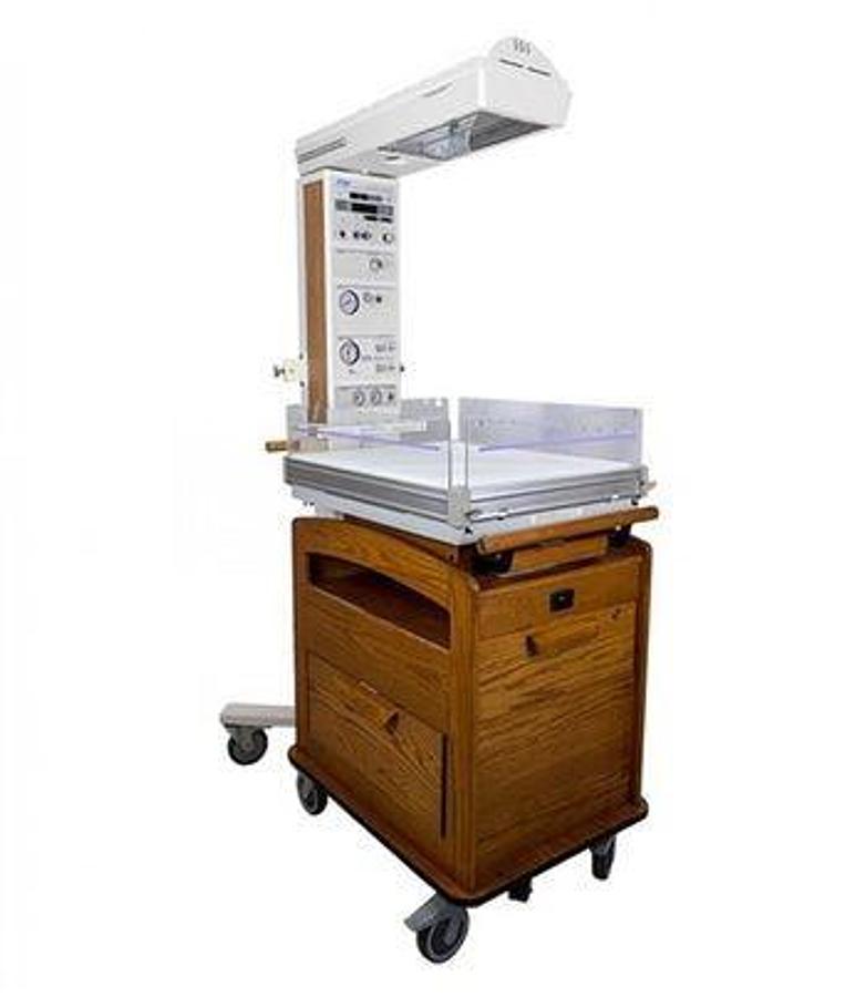Refurbished Draeger Air-Sheilds Infant Warmer with blender WBR82-1
