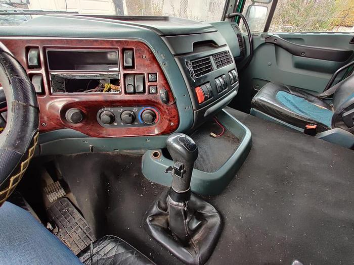 Gebruikt 2004 DAF 95 XF430 euro 3 , manual gear