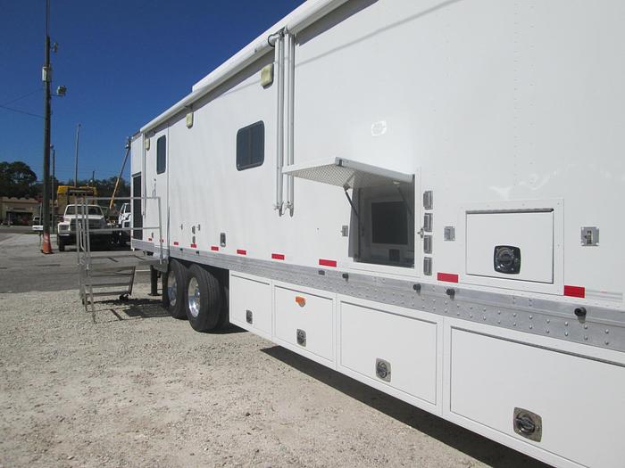 Used 2005 Farber Specialty Command Center Trailer