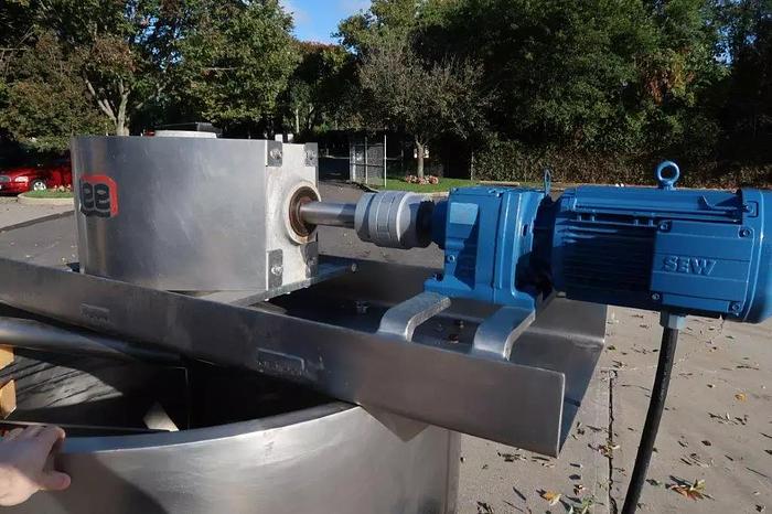 Used 500 GALLON LEE DOUBLE MOTION KETTLE/TANK - 316 S/S - 100 PSI JACKET