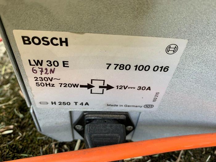 Used Battery charger Bosch LW 30 E , Car battery charger