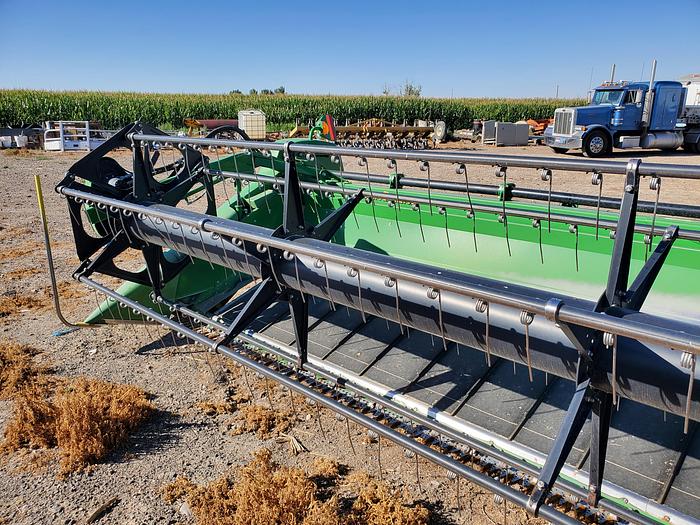 Used 30'John Deere 630D Draper Head for Sale in Idaho Southern