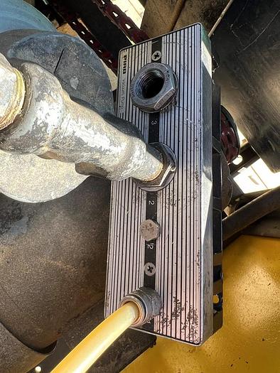 Used Caser, Erector, 6-Pack Bottles, Pearson #C744896