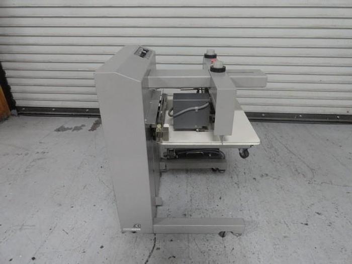 Used Horizon ST-20 Stacker