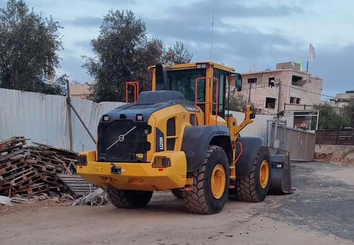 Used 2022 Volvo L120H