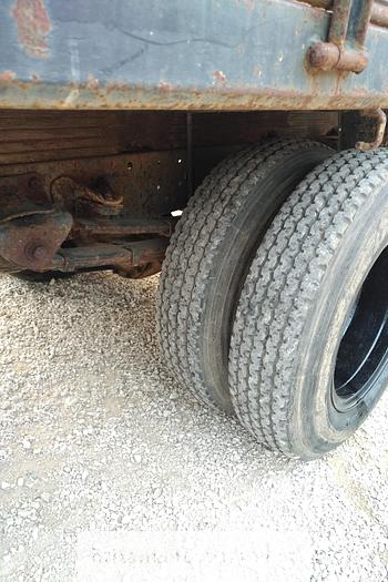 Used 1980 Toyota Dyna BU30 300 6 tyres 5 ton truck.