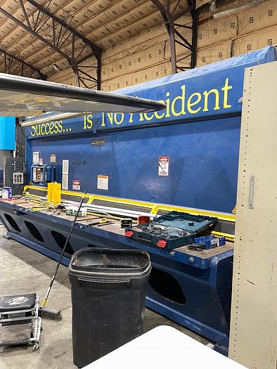 Used 1989 Accurpress 16' x 1/2" Hydraulic Accurshear 850016