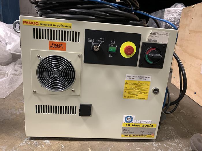 Used FANUC LR MATE 200ID/7C CLEAN ROOM 6 AXIS ROBOT WITH R30IB MATE