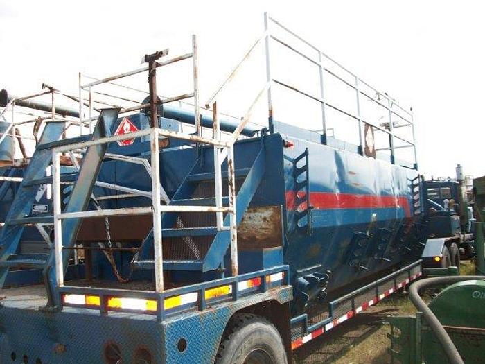 Used 17.5 m3 (110 BBL) Single Axle 5th Wheel Mud Tank Trailer