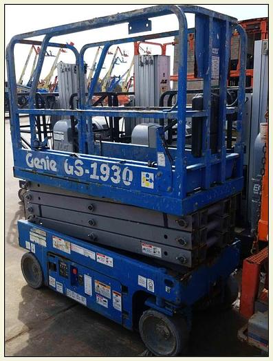 Used 2013 Genie GS-1930 DC Scissor Lift