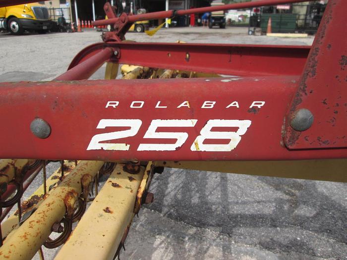 Used New Holland 258 Hay Rake
