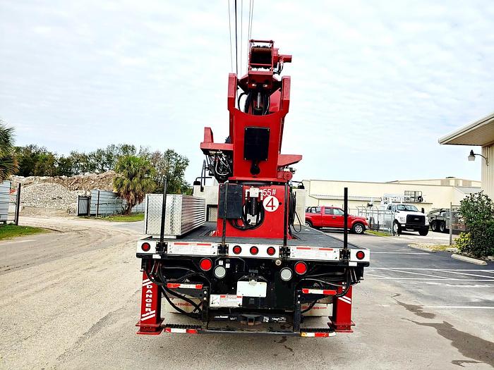 Used Elliott L55R Sign Crane on 2019 International 4300 Reg Cab Flatbed Truck - M97257