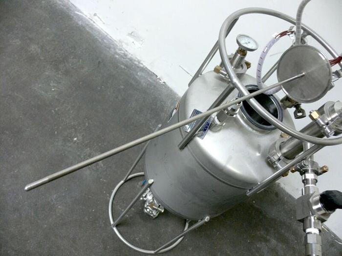 Used Alloy Products 20 Liter Stainless Steel Conical Tank 120 PSI @ 400F