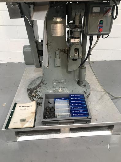 Used Manesty D3B Tablet Press