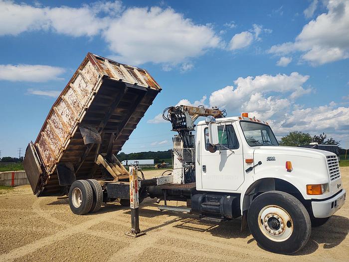 Used 2001 INTERNATIONAL 4700