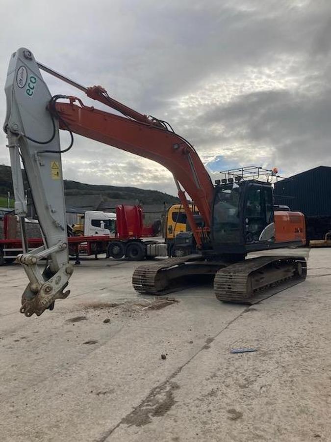 Used 2014 Hitachi ZX250LC