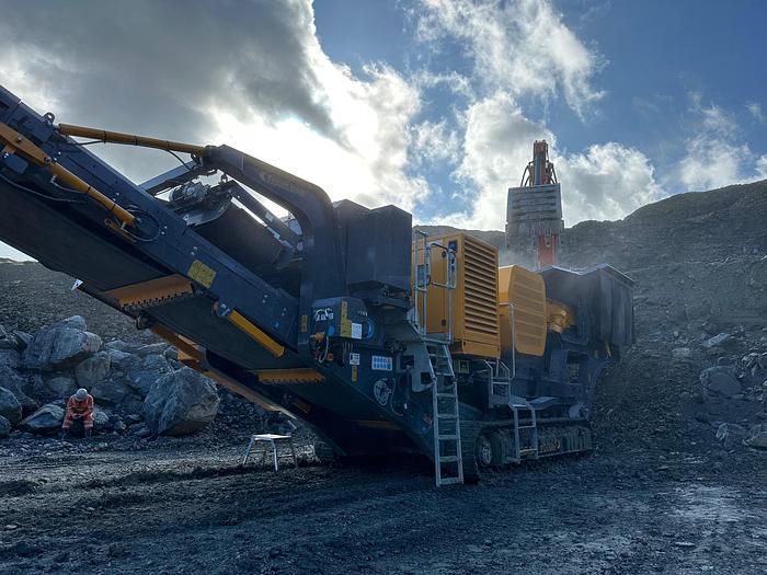 Used 2022 Tesab 700IE