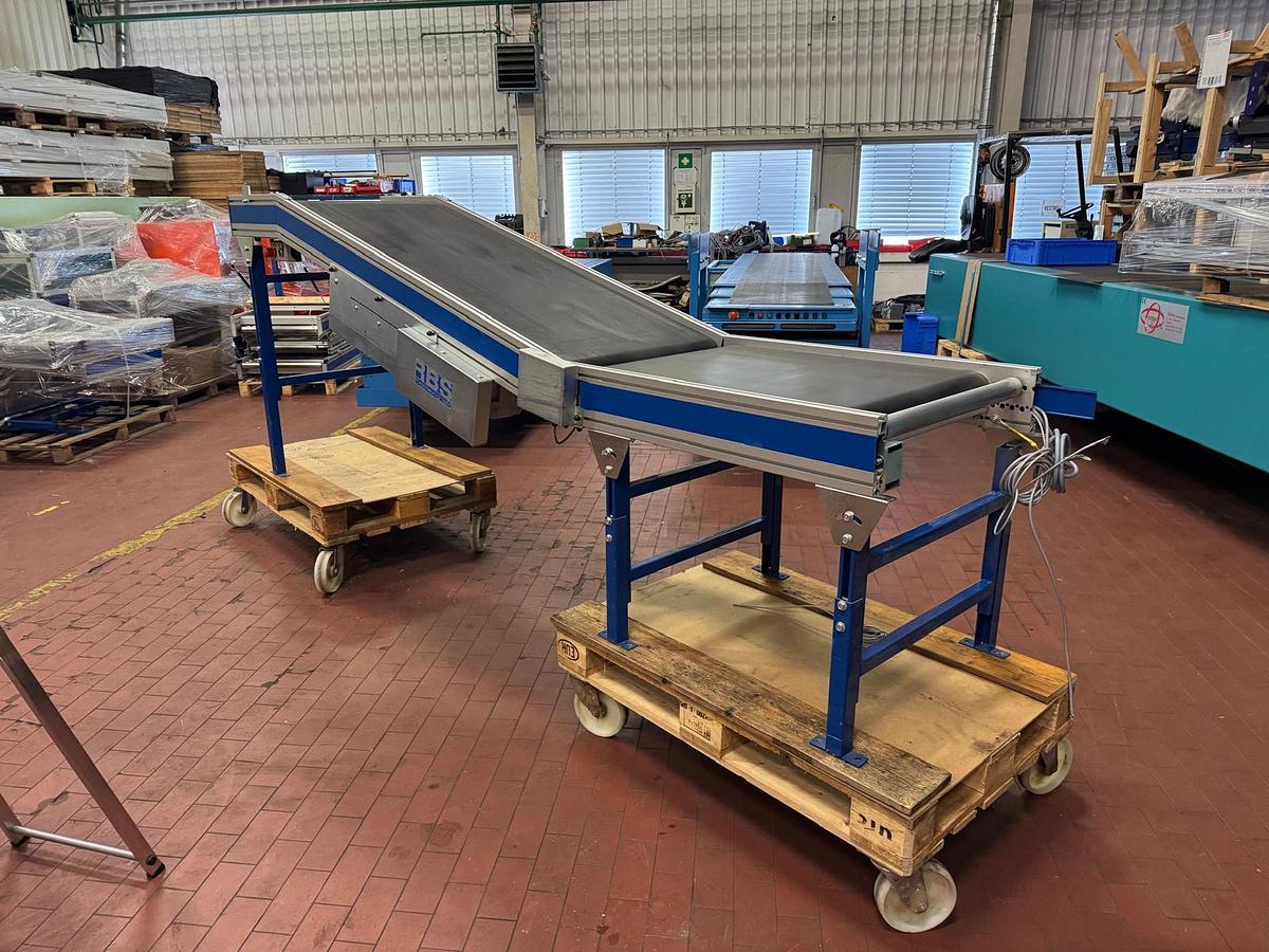 Used Versandlinie/Fördertechnik, Rollenbahn-Anlage, Förderanlage ca. 50 Meter