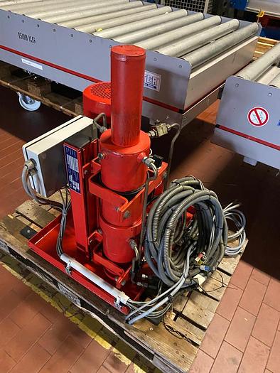 Gebraucht 2010 Büter BB2 1500/3 PL Hebetisch 2620x1350