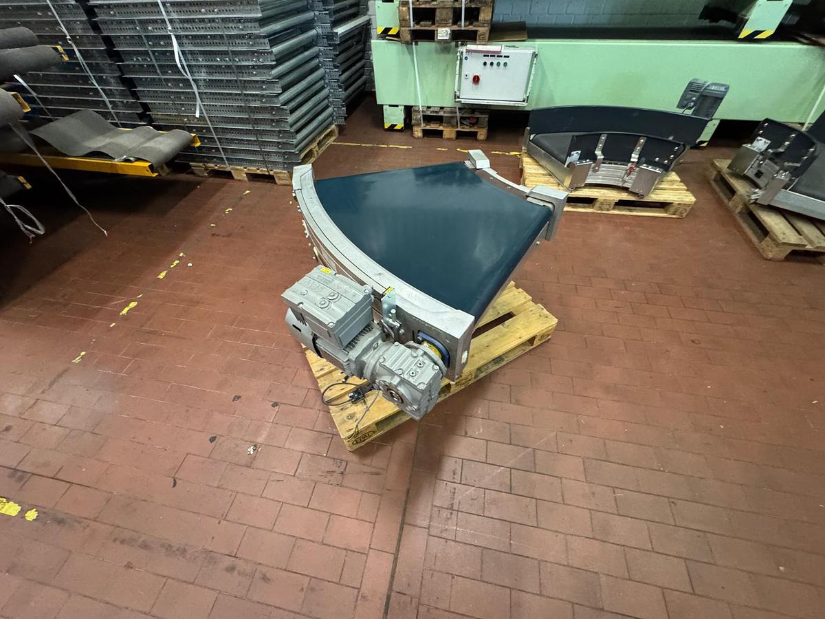 Used 2004 Transnorm Kurvengurtbandförderer 45 Grad mit Antrieb