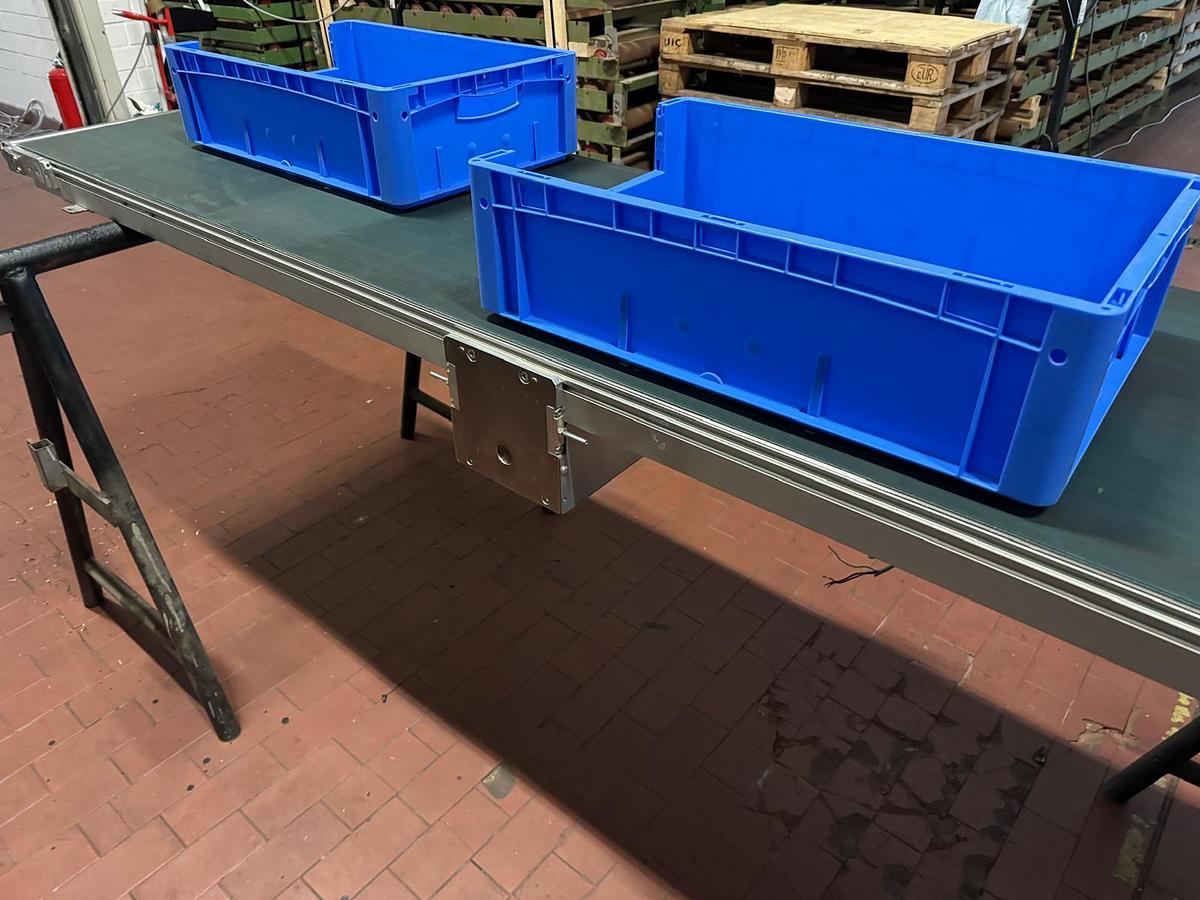 Used 2013 AMI Fördertechnik Rollenbahn, Förderband mit Antrieb KGF95