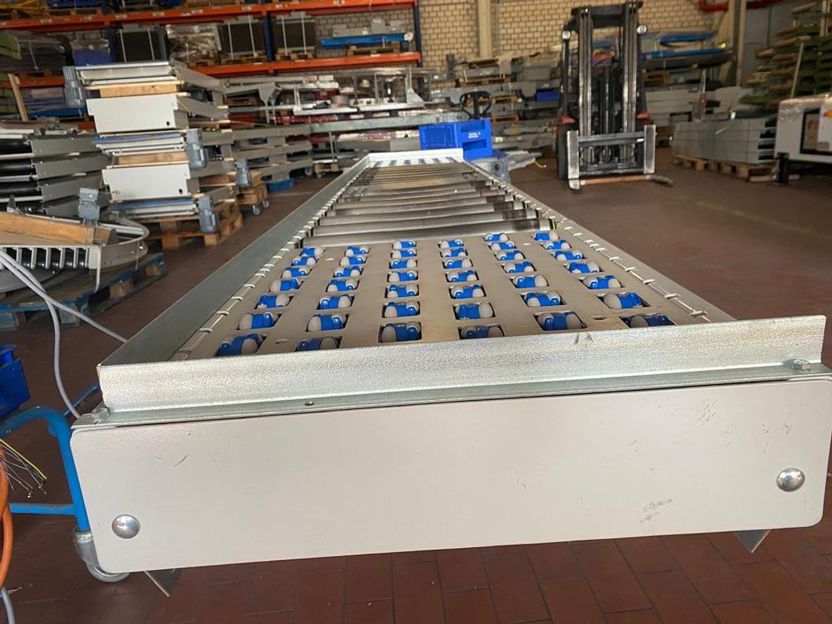 Used Rollenbahn, Arbeitstisch, Fördertechnik mit Antrieb/AMI Fördertechnik